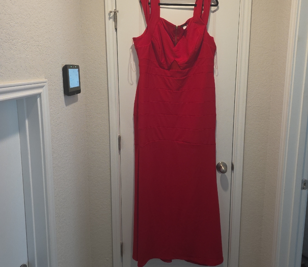 Elegant Red Sleeveless Dress